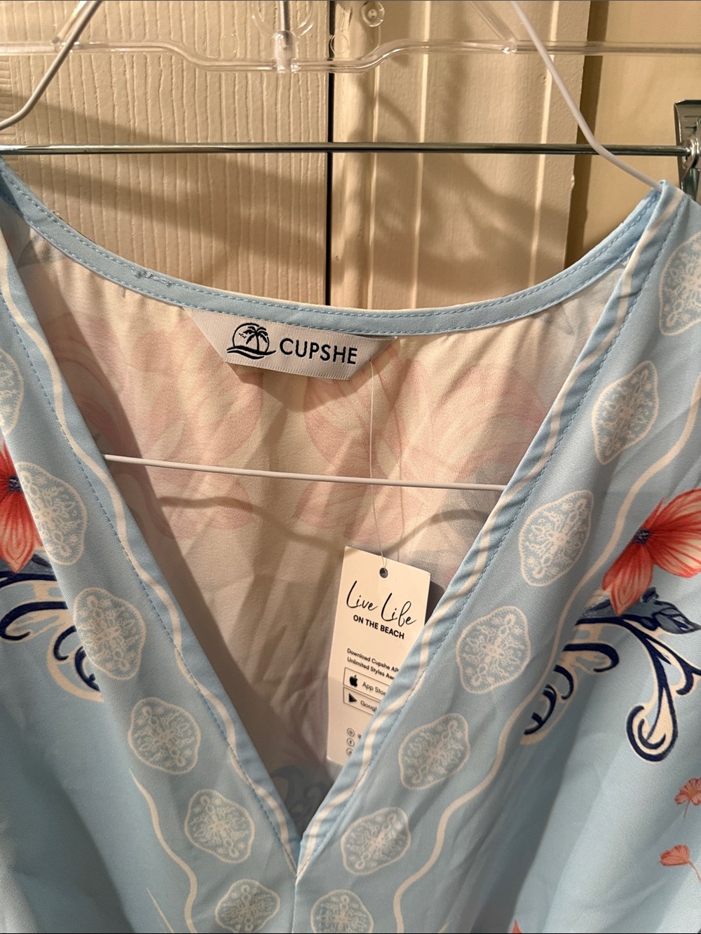 Cupshe Light Blue Floral V-Neck Beach Tunic